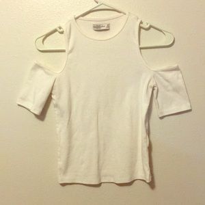 ‼️Sale‼️A&F Off-the-shoulder Crop Top